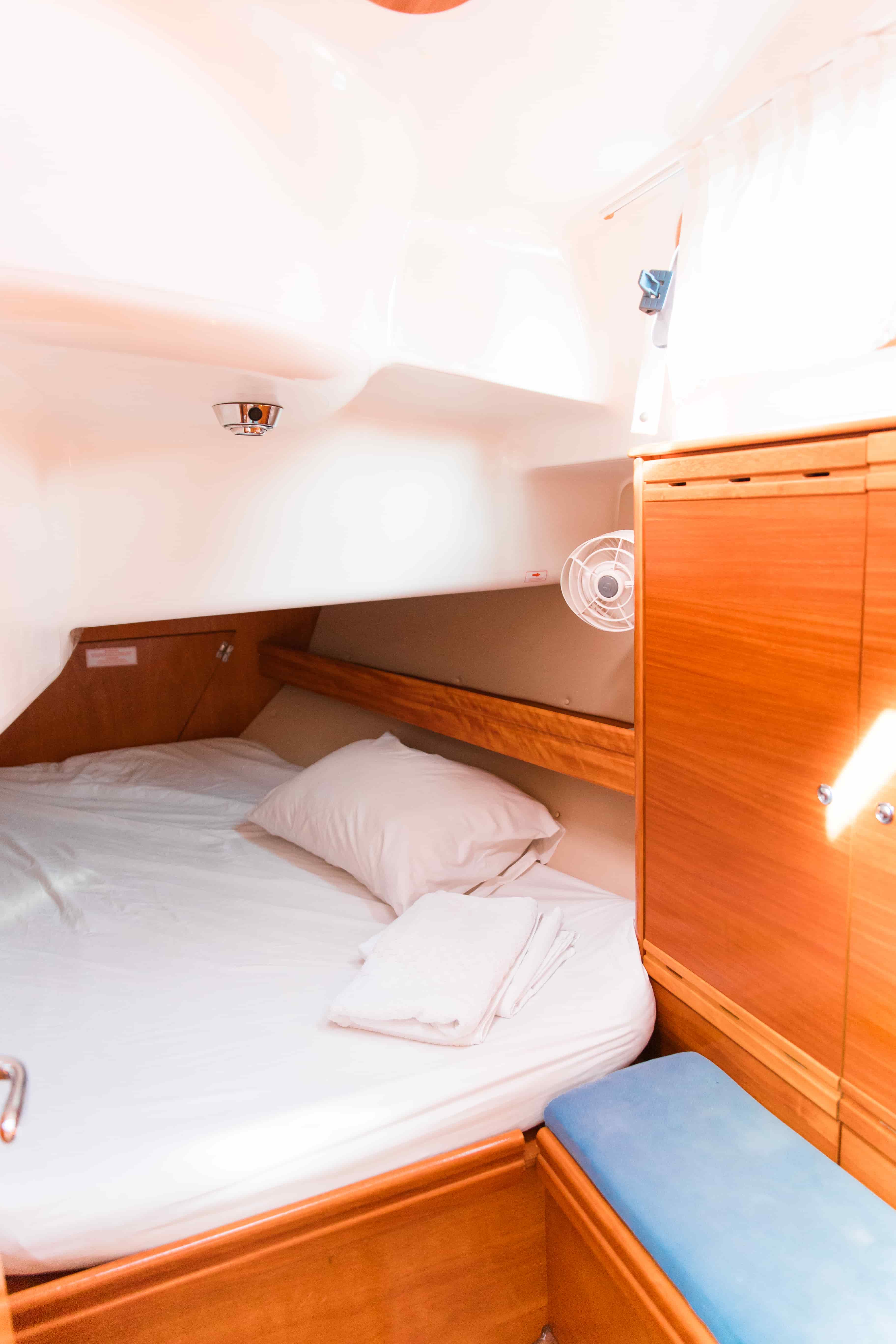 Stern cabin
